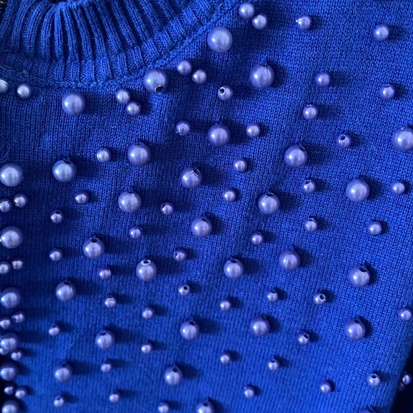 A blue embellished cardigan - Picture 2 of 4